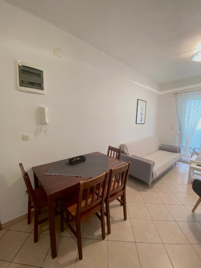 Apartment Doris Kaštela Екстериор снимка