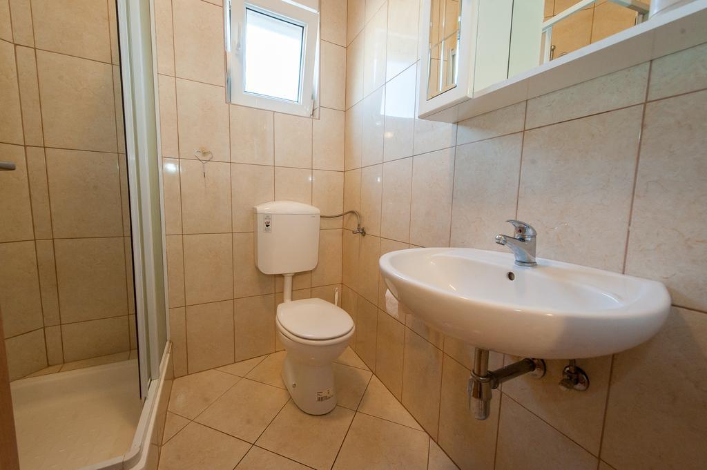 Apartment Doris Kaštela Екстериор снимка